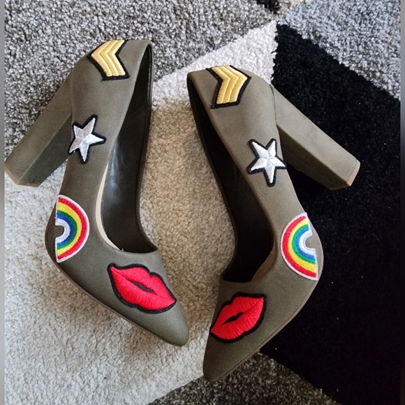 not just a pump Shoes - Heels
